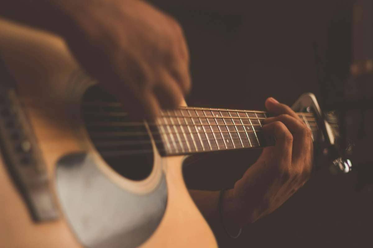 Best Acoustic Guitars Under $500